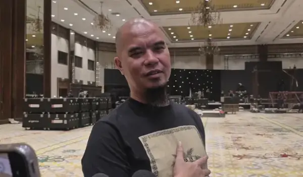 Musisi Ahmad Dhani.