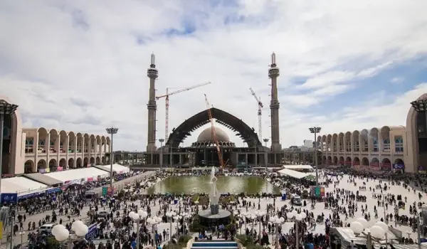 Masjid Agung Mosalla di ibu kota Iran, Teheran. Foto/wikipedia