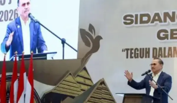 Lawan penyakit masyarakat menjadi sambutan penting Anggota DPR RI Fraksi Partai Demokrat Irjen Pol (P) Drs Frederik Kalalembang di hadapan peserta Sidang Sinode Am XXVI Gereja Toraja di Luwu Convention Center (LCC), Kota Palopo.