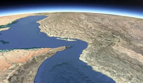 Kesepakatan Selat Hormuz di Ujung Tanduk: Iran Beri Sinyal Positif, AS Tolak Biaya Lintas